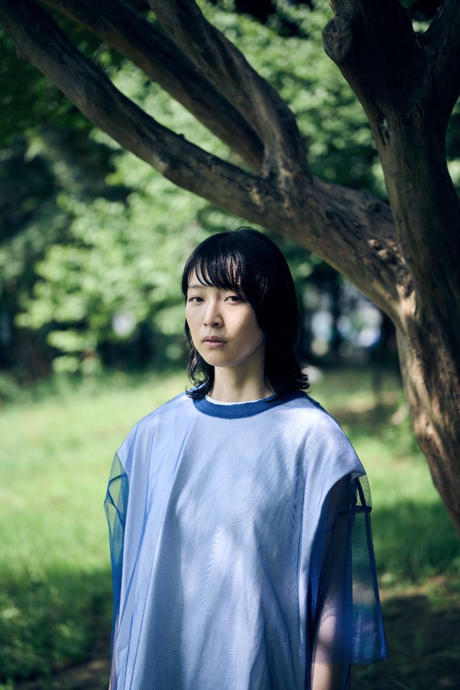ミディアムヘアのスタイル例（イメージ）